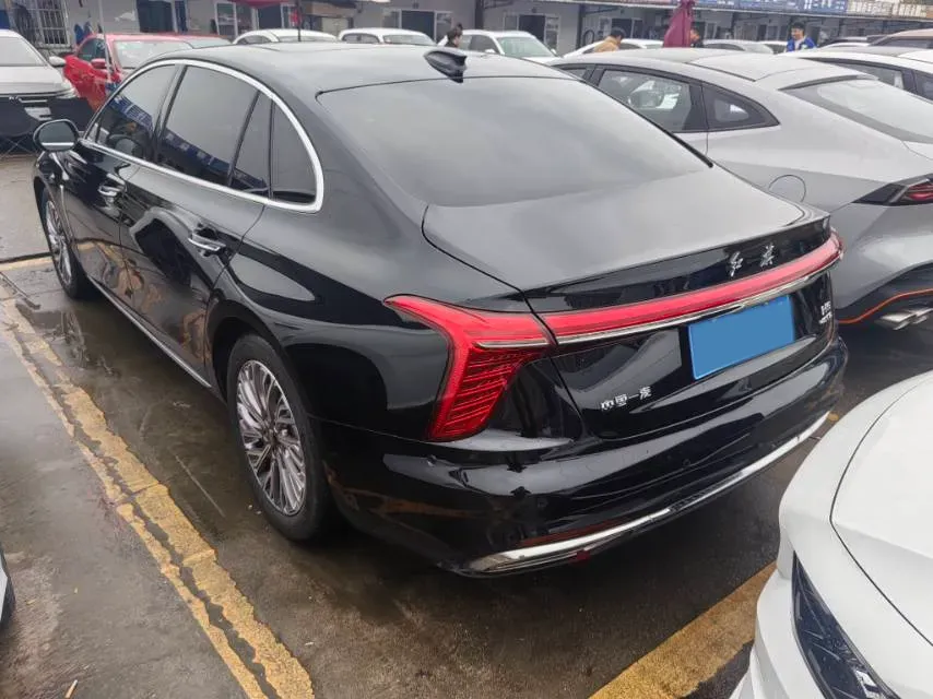 2023 HongQi H5 2.0T 224HP L4 8AT,autocango,china used car exporter,china ev exporter,chinese used car exporter,chinese used ev exporter