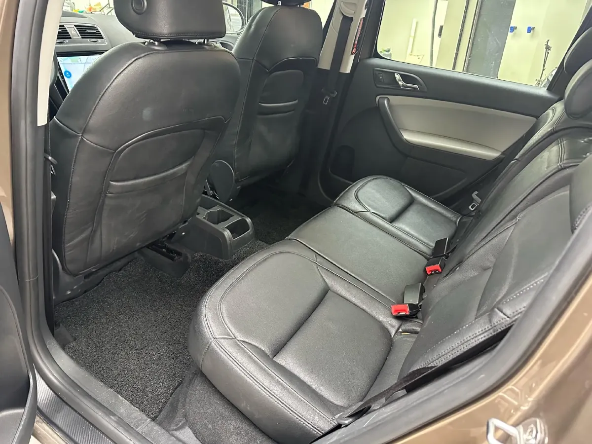 2017 Skoda Yeti 1.4T 150HP L4 7DCT,autocango,china used car exporter,china ev exporter,chinese used car exporter,chinese used ev exporter