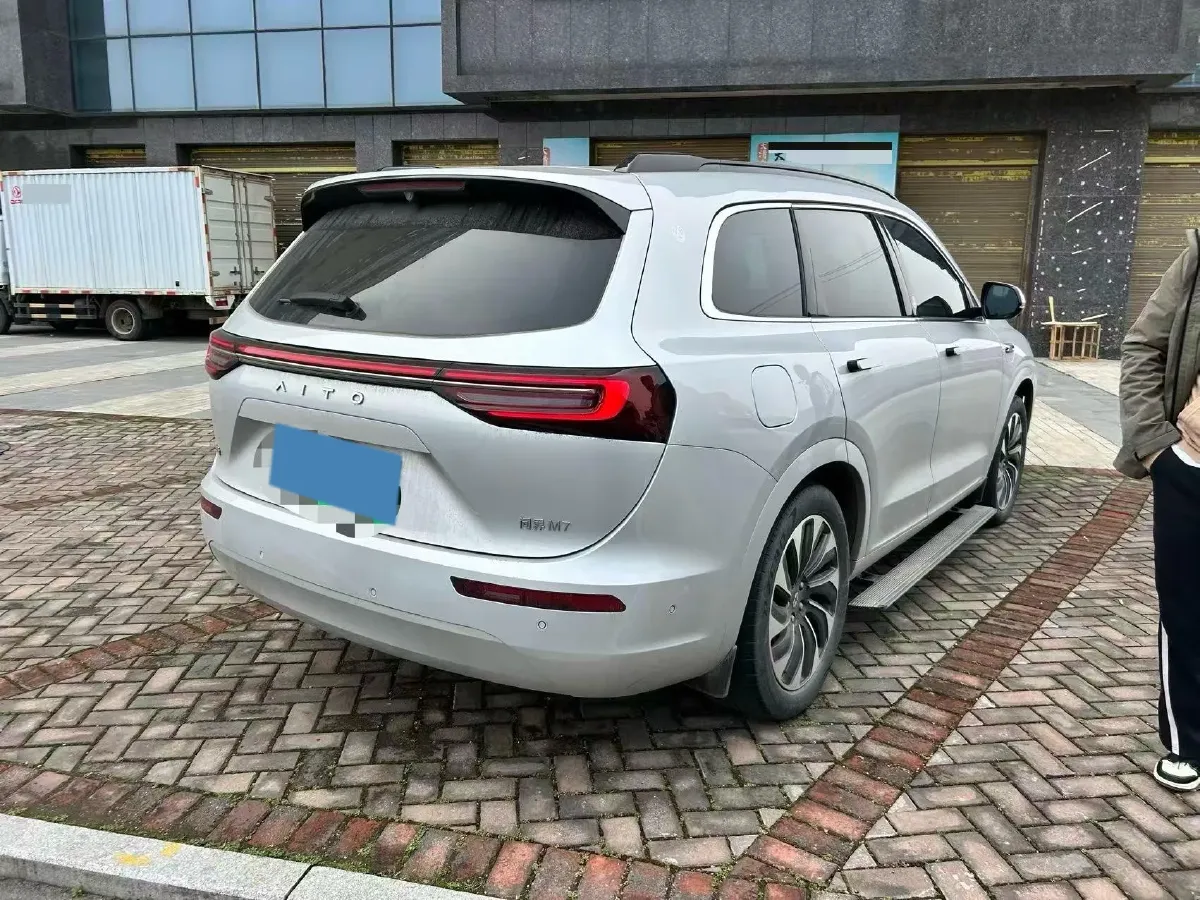 2024 AITO AITO M7 1.5T 152HP L4 REEV 40KWH,autocango,china used car exporter,china ev exporter,chinese used car exporter,chinese used ev exporter