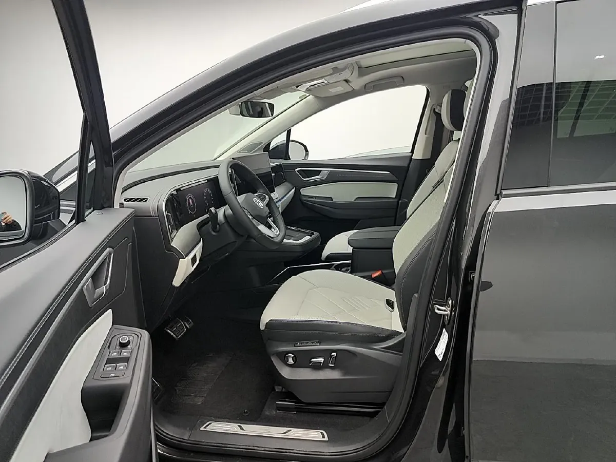 2026 Volkswagen Talagon 2.0T 272HP L4 7DCT,autocango,china used car exporter,china ev exporter,chinese used car exporter,chinese used ev exporter