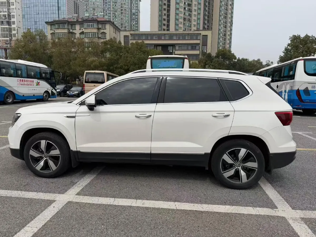 2022 Ford Transit 2.0T 202HP L4 6AT,autocango,china used car exporter,china ev exporter,chinese used car exporter,chinese used ev exporter