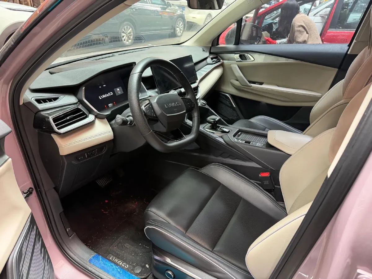 2023 LYNK&CO 03 1.5T 181HP L4 7DCT,autocango,china used car exporter,china ev exporter,chinese used car exporter,chinese used ev exporter