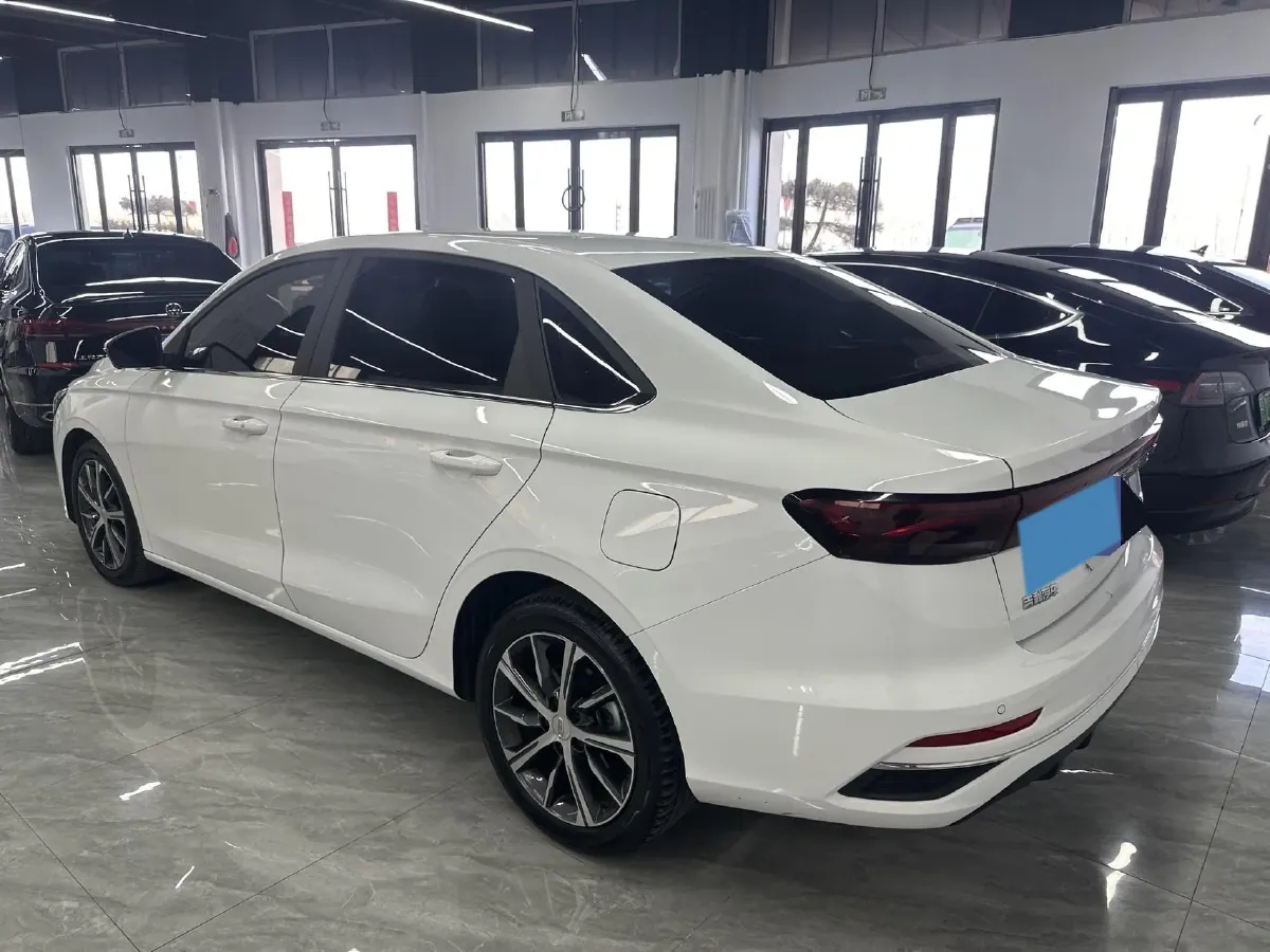 2022 Geely Emgrand 1.5L 114HP L4 CVT,autocango,china used car exporter,china ev exporter,chinese used car exporter,chinese used ev exporter