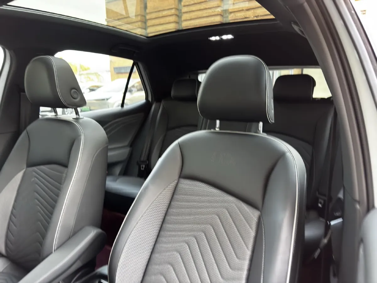 2023 Volkswagen ID.3 BEV 52.8KWH,autocango,china used car exporter,china ev exporter,chinese used car exporter,chinese used ev exporter