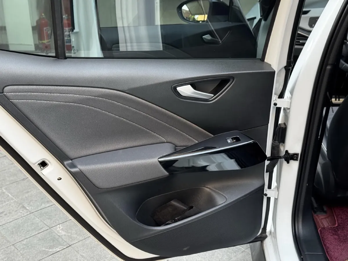 2023 Volkswagen ID.3 BEV 52.8KWH,autocango,china used car exporter,china ev exporter,chinese used car exporter,chinese used ev exporter