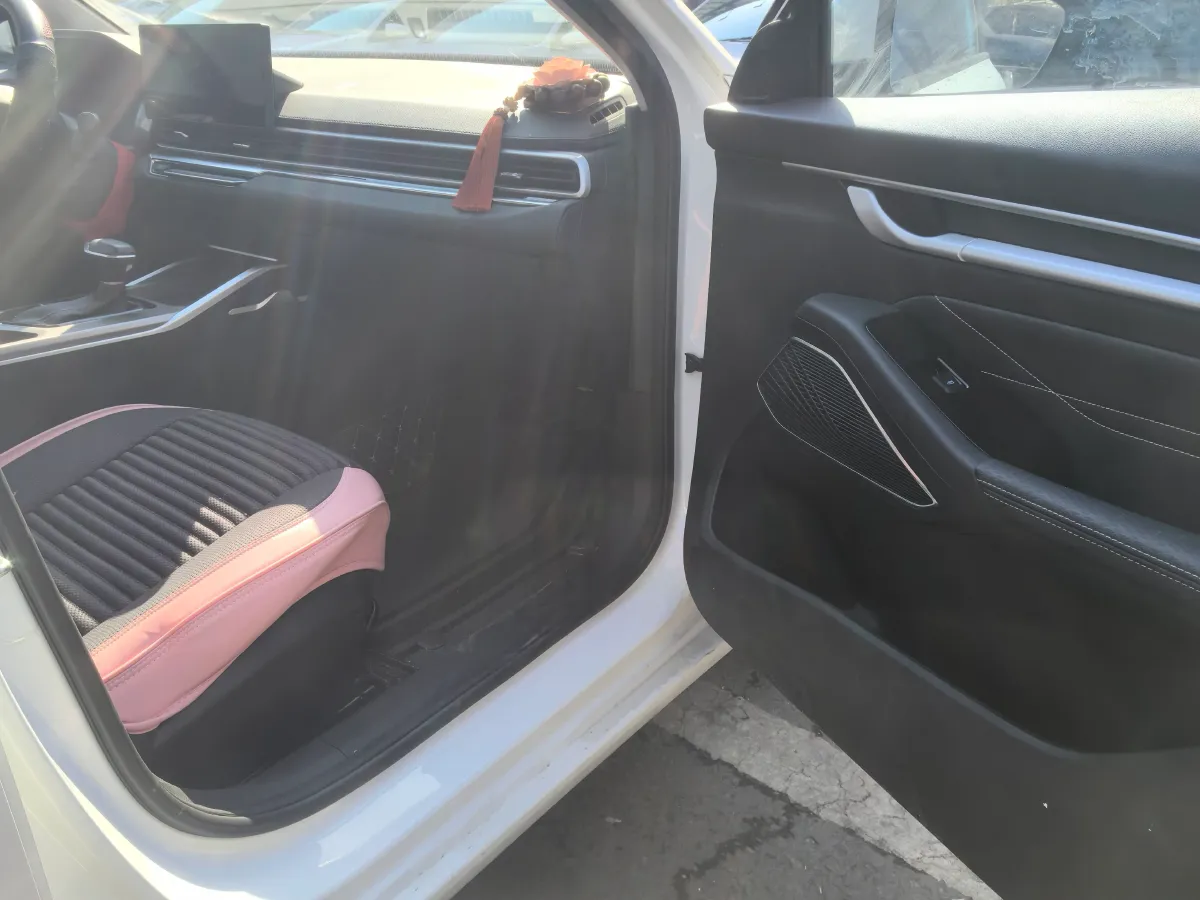 2022 Geely Emgrand 1.5L 114HP L4 CVT,autocango,china used car exporter,china ev exporter,chinese used car exporter,chinese used ev exporter