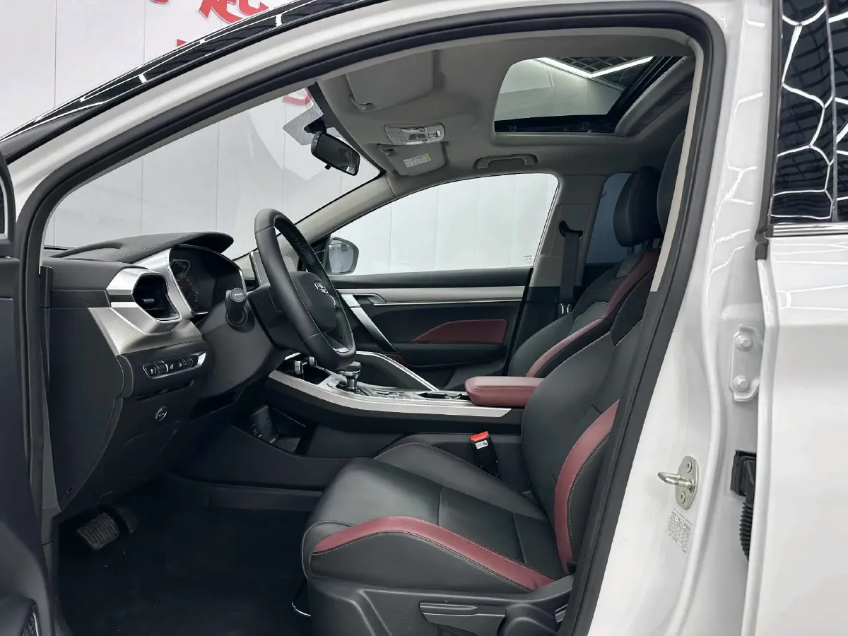 2021 Geely Coolray 1.4T 141HP L4 6DCT,autocango,china used car exporter,china ev exporter,chinese used car exporter,chinese used ev exporter