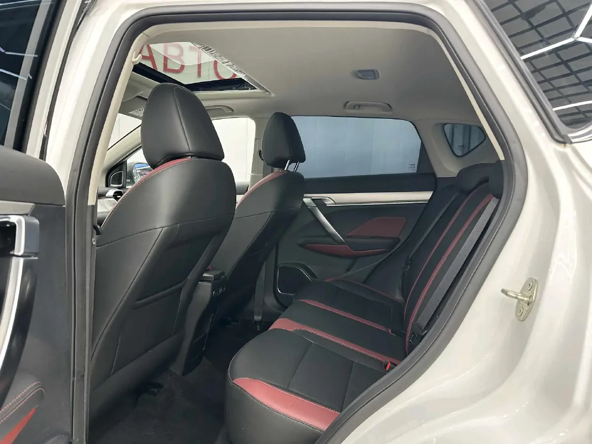 2021 Geely Coolray 1.4T 141HP L4 6DCT,autocango,china used car exporter,china ev exporter,chinese used car exporter,chinese used ev exporter