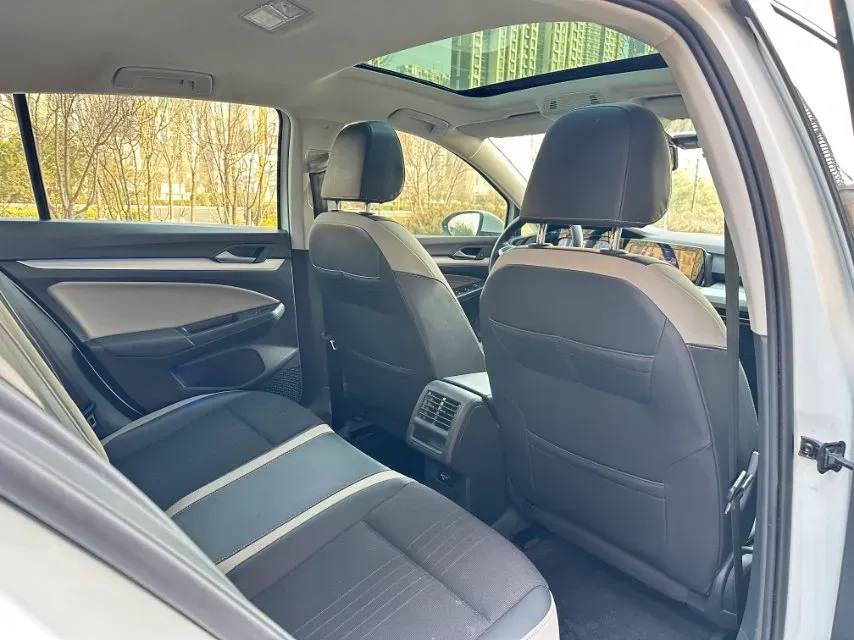 2021 Volkswagen Golf 1.4T 150HP L4 7DCT,autocango,china used car exporter,china ev exporter,chinese used car exporter,chinese used ev exporter