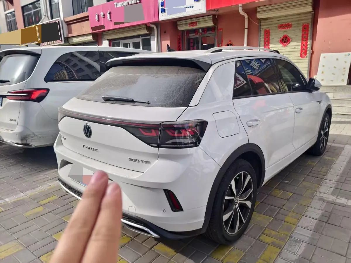 2023 Volkswagen T-Roc 1.5T 160HP L4 7DCT,autocango,china used car exporter,china ev exporter,chinese used car exporter,chinese used ev exporter