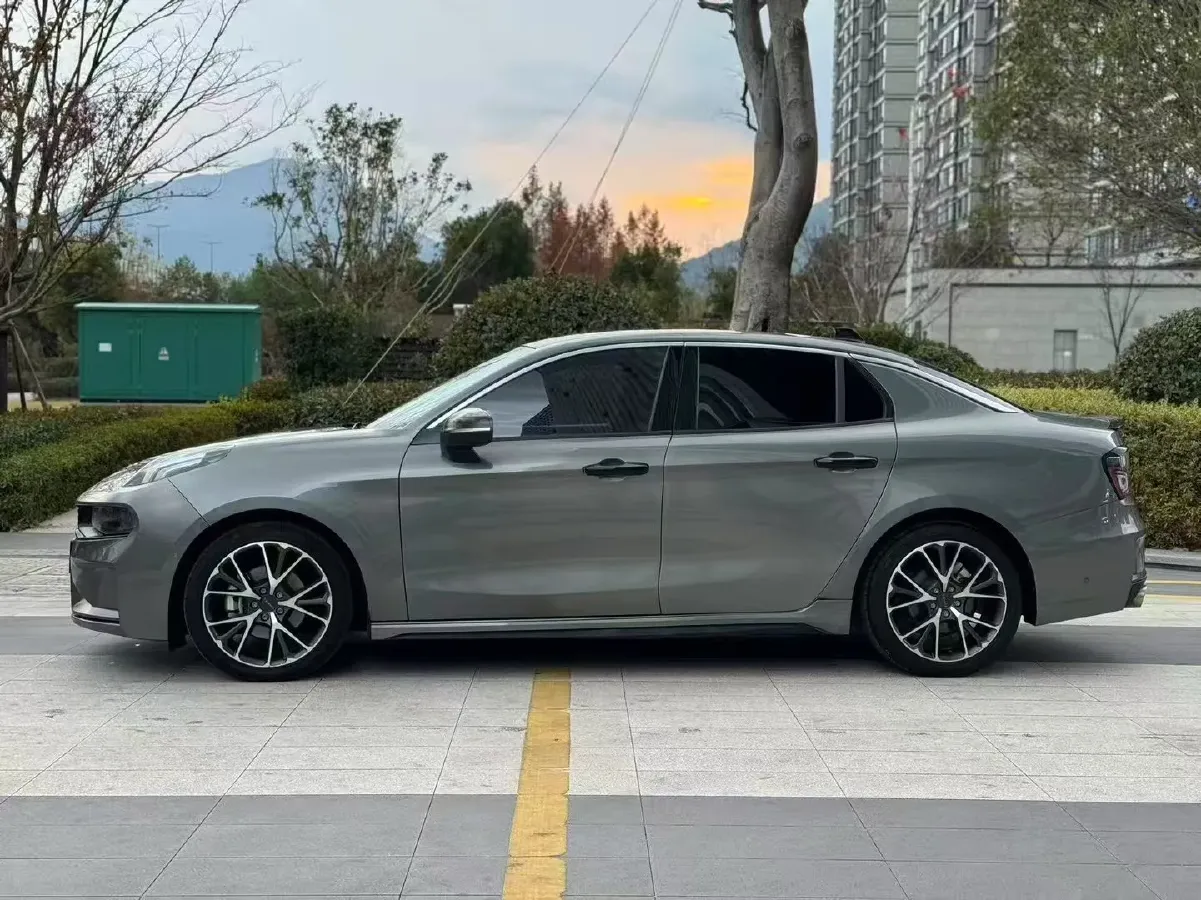 2022 LYNK&CO 03 2.0T 190HP L4 7DCT,autocango,china used car exporter,china ev exporter,chinese used car exporter,chinese used ev exporter