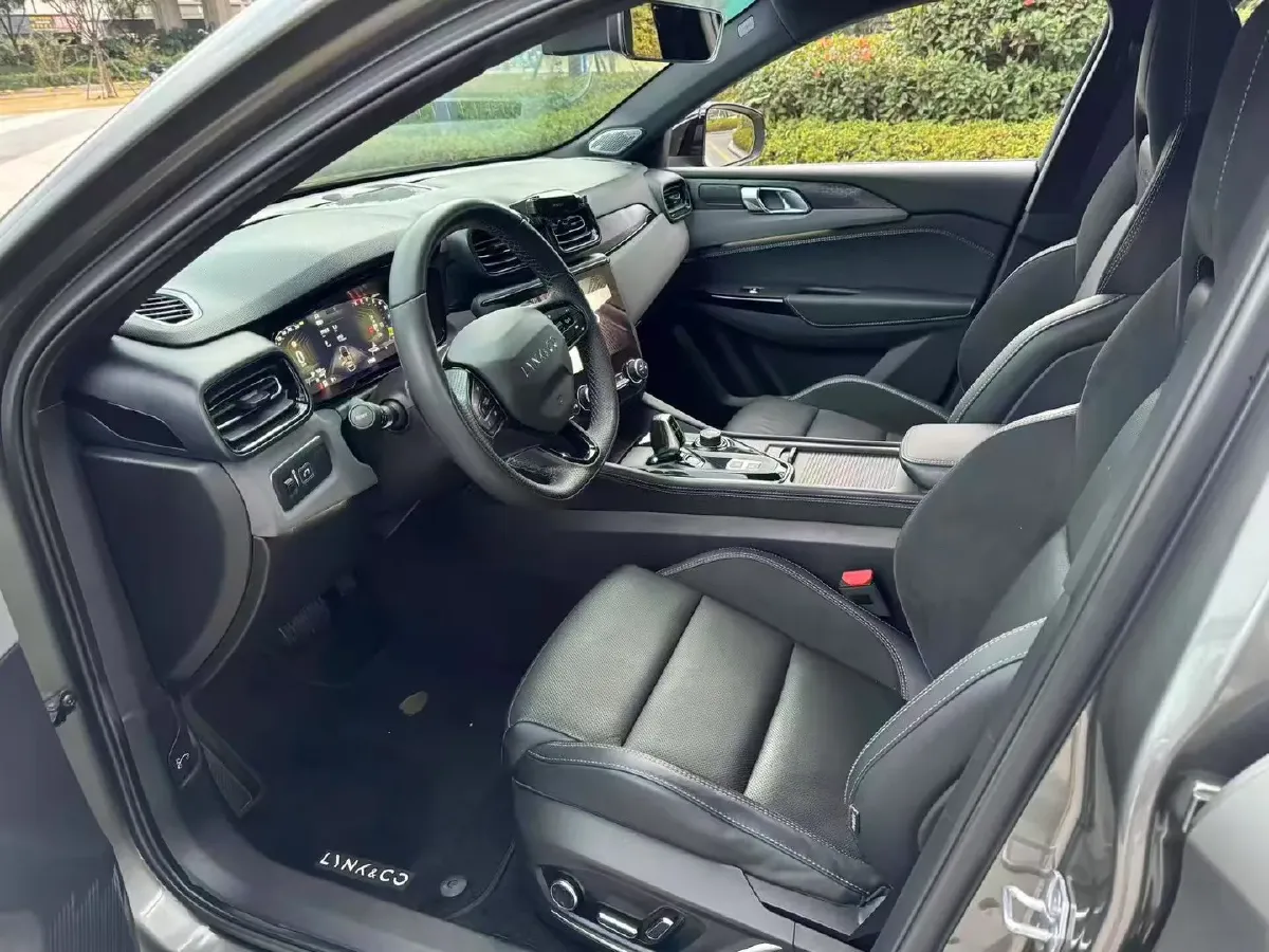 2022 LYNK&CO 03 2.0T 190HP L4 7DCT,autocango,china used car exporter,china ev exporter,chinese used car exporter,chinese used ev exporter