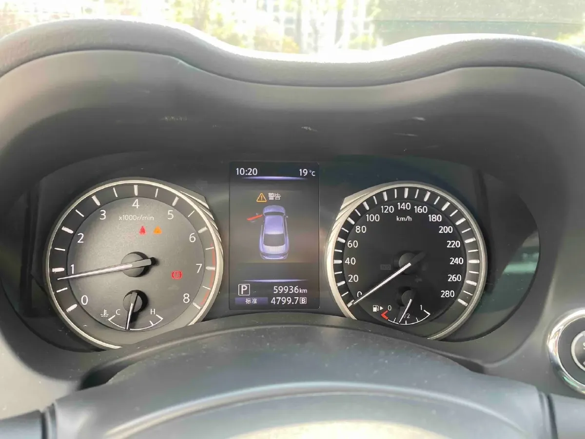 2018 Jeep Grand Commander 2.0T 265HP L4 9AT,autocango,china used car exporter,china ev exporter,chinese used car exporter,chinese used ev exporter