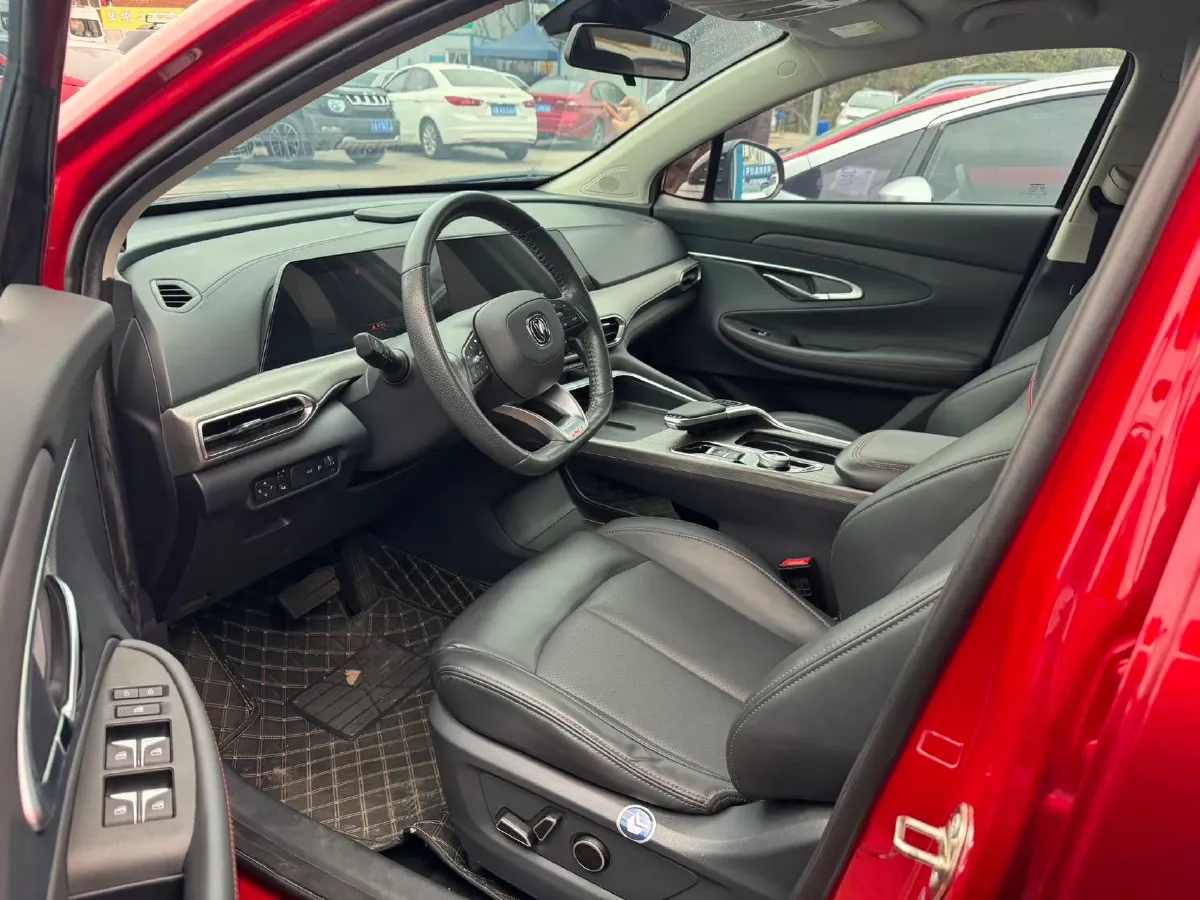 2021 ChangAn UNI-T 1.5T 180HP L4 7DCT,autocango,china used car exporter,china ev exporter,chinese used car exporter,chinese used ev exporter