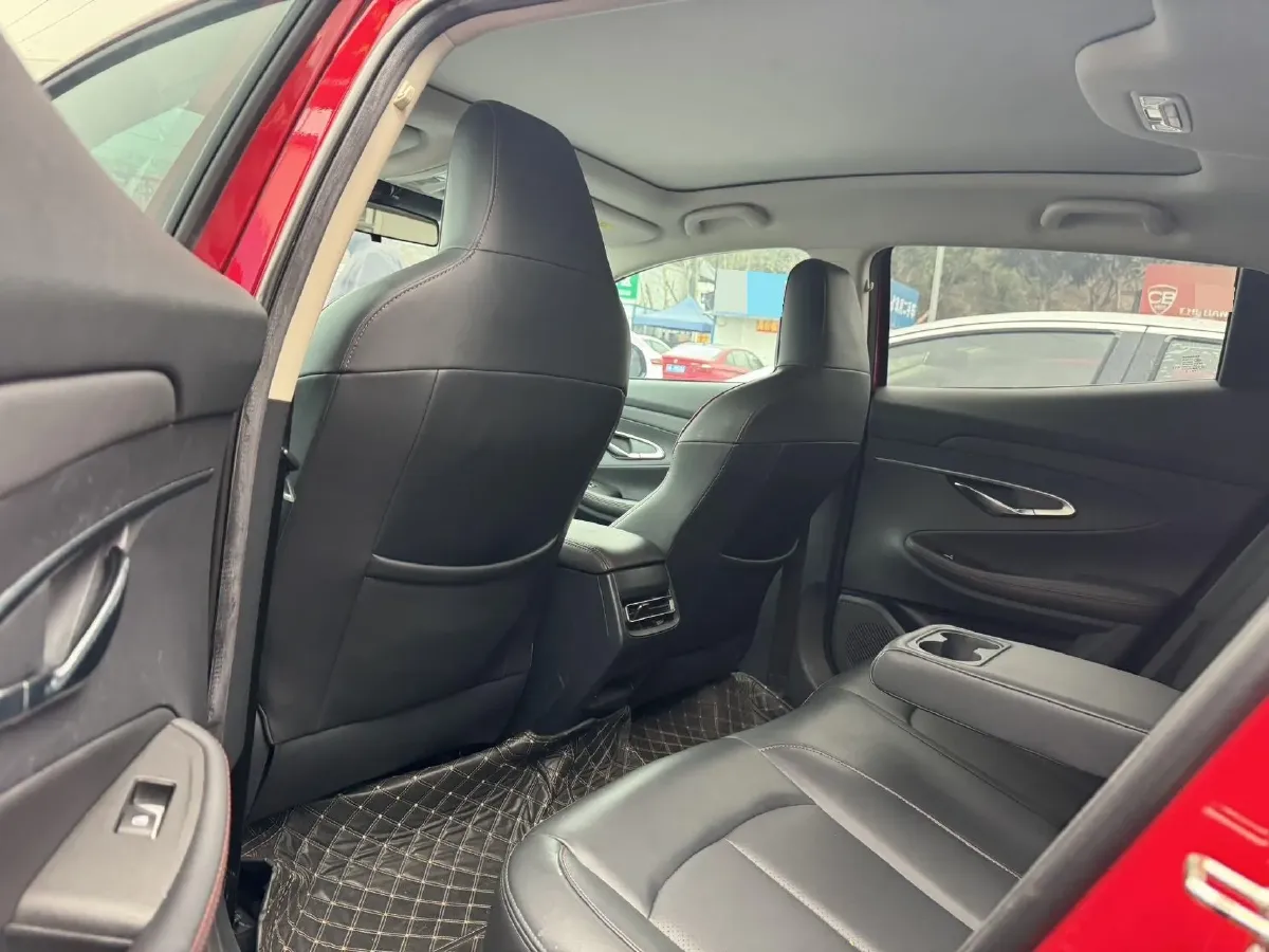 2021 ChangAn UNI-T 1.5T 180HP L4 7DCT,autocango,china used car exporter,china ev exporter,chinese used car exporter,chinese used ev exporter