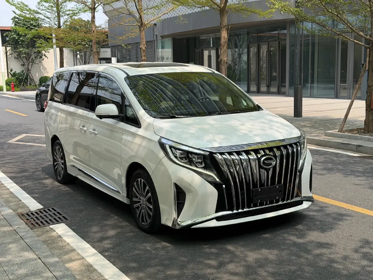 2021 GAC Trumpchi M8 2.0T 252HP L4 8AT,autocango,china used car exporter,china ev exporter,chinese used car exporter,chinese used ev exporter