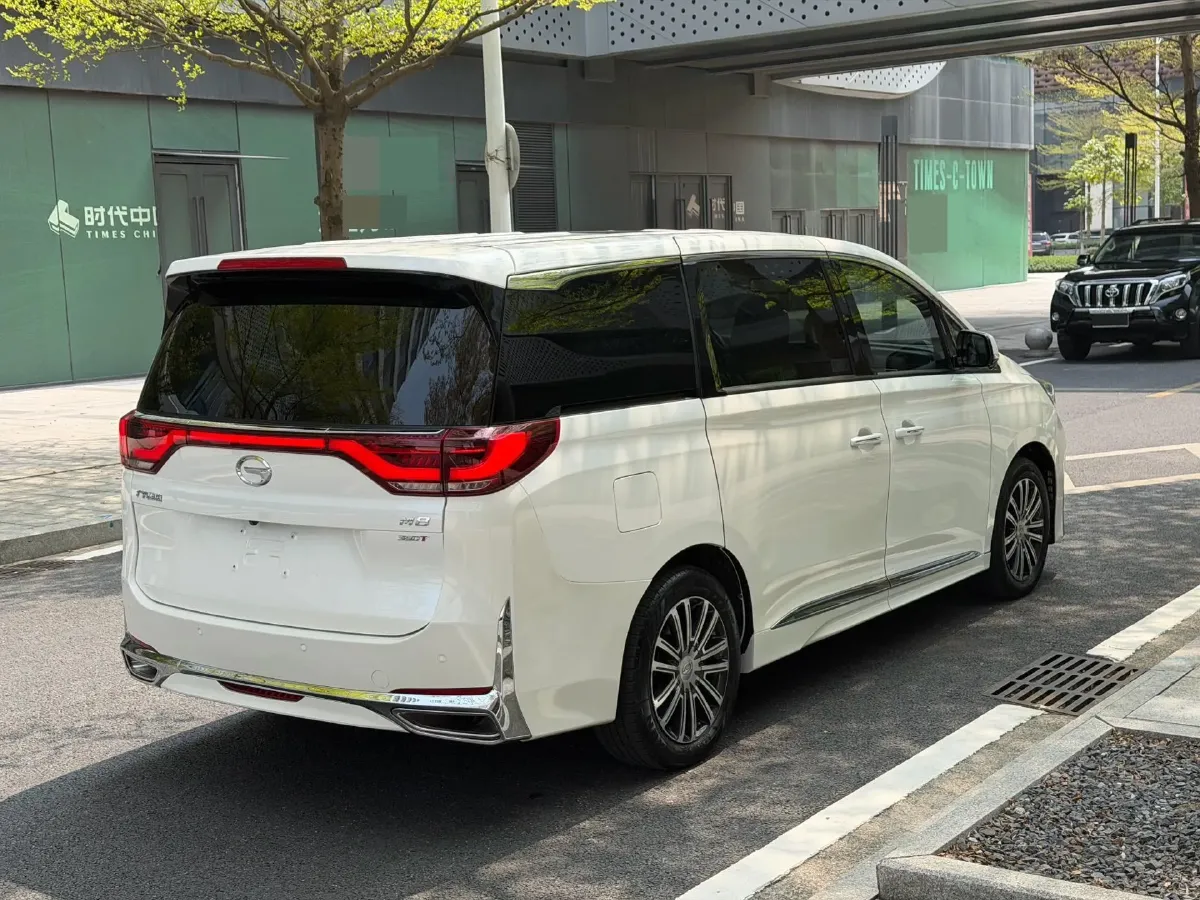 2021 GAC Trumpchi M8 2.0T 252HP L4 8AT,autocango,china used car exporter,china ev exporter,chinese used car exporter,chinese used ev exporter
