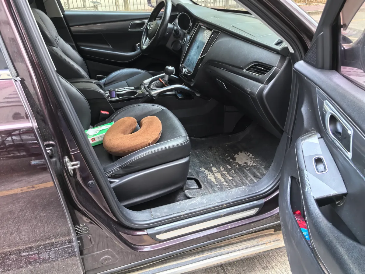 2017 Zotye SR7 1.5T 150HP L4 CVT,autocango,china used car exporter,china ev exporter,chinese used car exporter,chinese used ev exporter