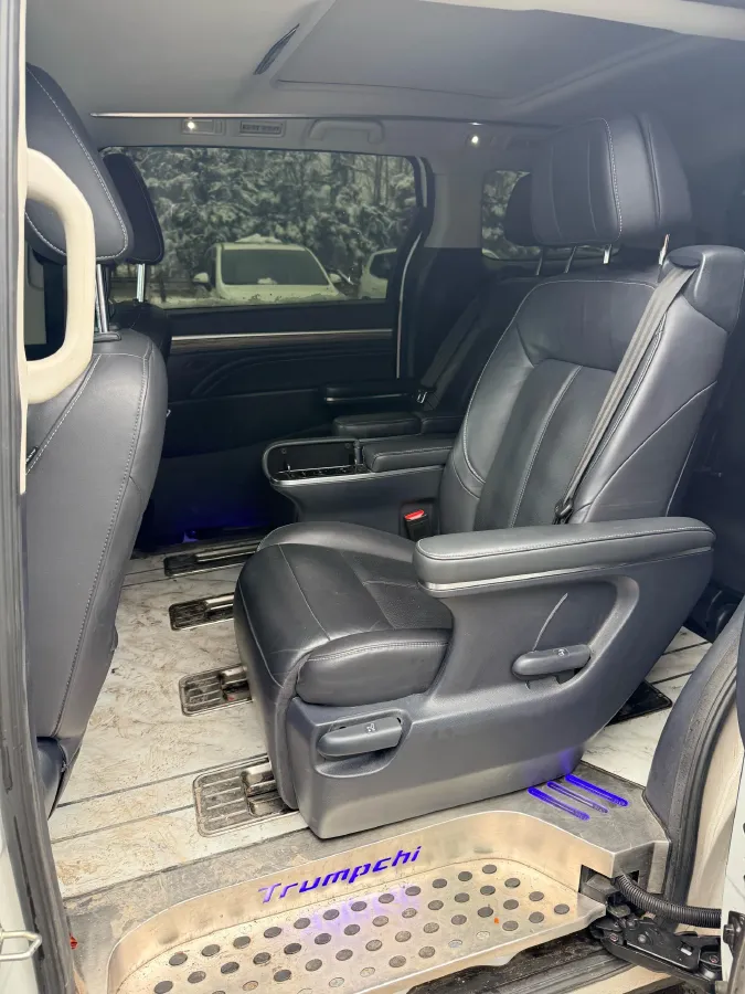 2023 GAC Trumpchi M8 2.0T 252HP L4 8AT,autocango,china used car exporter,china ev exporter,chinese used car exporter,chinese used ev exporter