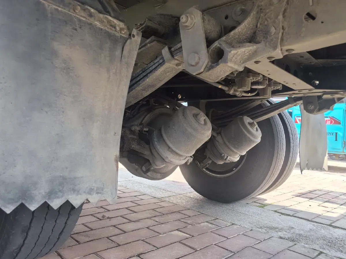 2019 MAXUS XinTu V80 2.5T 136HP L4 6MT,autocango,china used car exporter,china ev exporter,chinese used car exporter,chinese used ev exporter