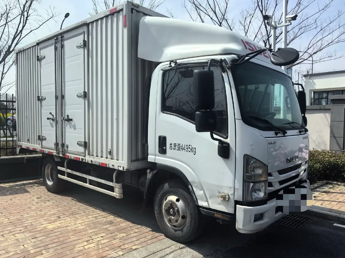 2019 MAXUS XinTu V80 2.5T 136HP L4 6MT,autocango,china used car exporter,china ev exporter,chinese used car exporter,chinese used ev exporter