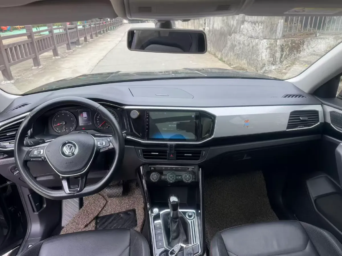 2019 Jeep Cherokee 2.0T 234HP L4 9AT,autocango,china used car exporter,china ev exporter,chinese used car exporter,chinese used ev exporter