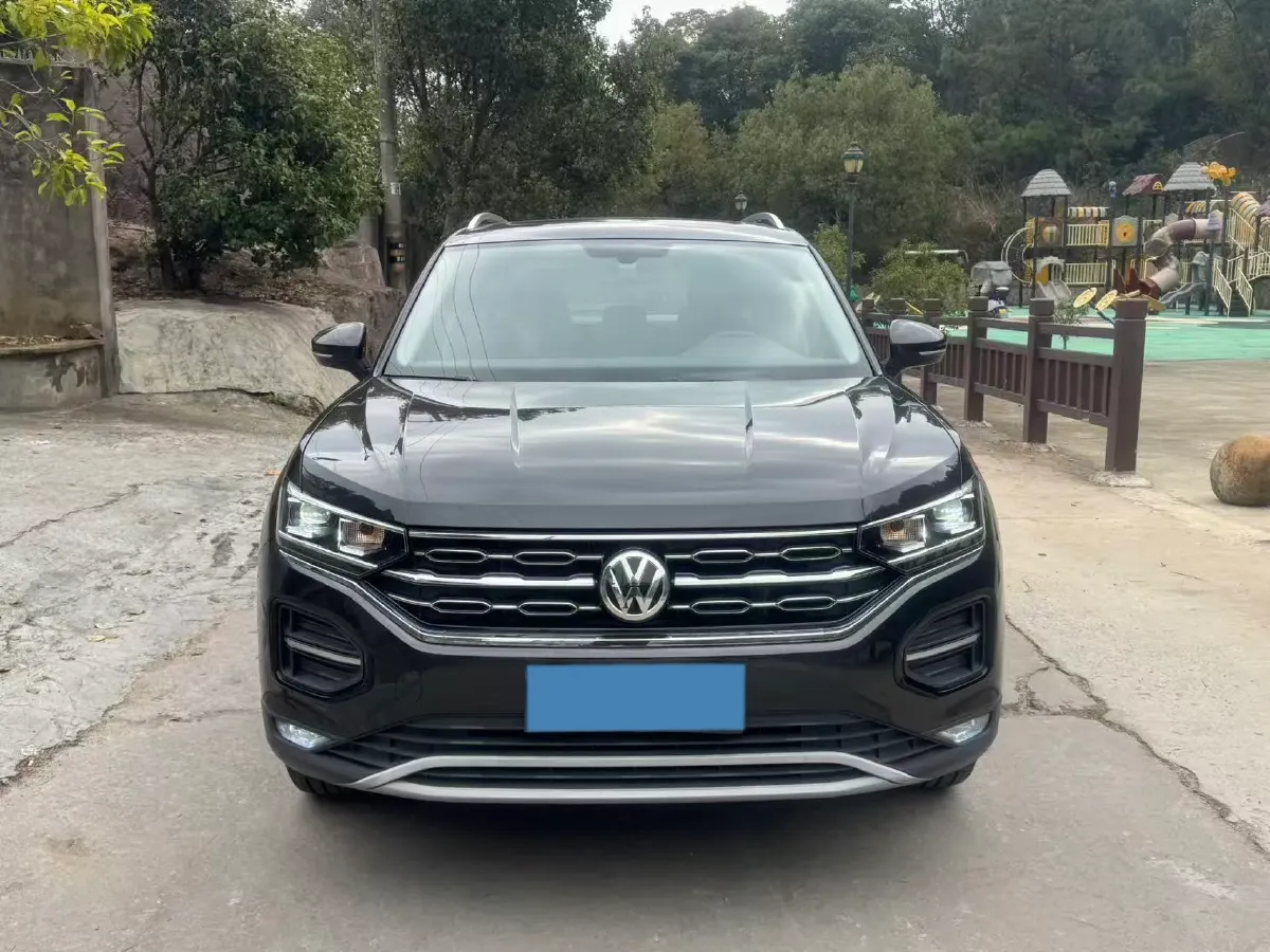 2019 Jeep Cherokee 2.0T 234HP L4 9AT,autocango,china used car exporter,china ev exporter,chinese used car exporter,chinese used ev exporter