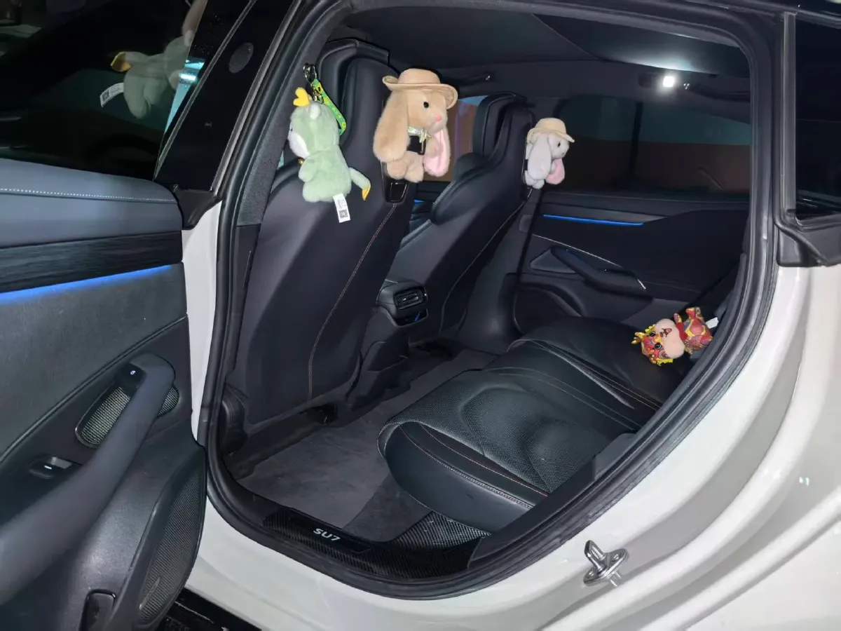 2024 MI SU7 BEV 73.6KWH,autocango,china used car exporter,china ev exporter,chinese used car exporter,chinese used ev exporter