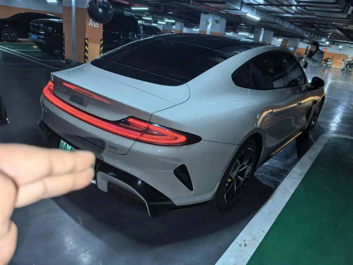 2024 MI SU7 BEV 73.6KWH,autocango,china used car exporter,china ev exporter,chinese used car exporter,chinese used ev exporter