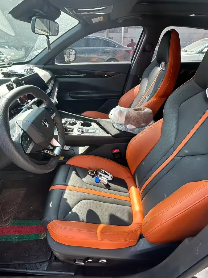 2024 ChangAn UNI-V 1.5T 188HP L4 7DCT,autocango,china used car exporter,china ev exporter,chinese used car exporter,chinese used ev exporter