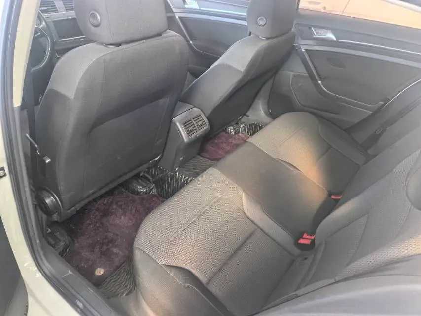 2017 Volkswagen Golf 1.6L 110HP L4 6AT,autocango,china used car exporter,china ev exporter,chinese used car exporter,chinese used ev exporter