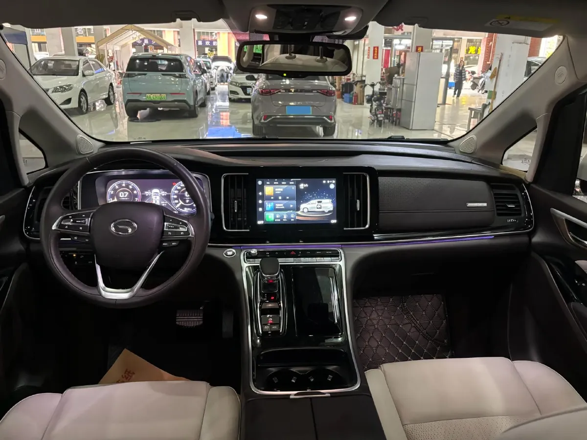 2021 GAC Trumpchi M8 2.0T 252HP L4 8AT,autocango,china used car exporter,china ev exporter,chinese used car exporter,chinese used ev exporter