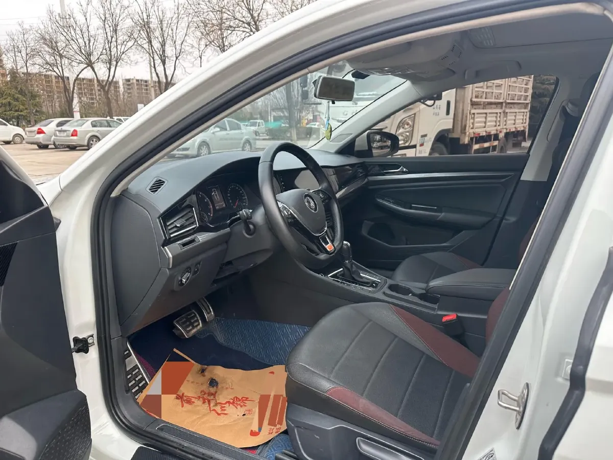 2019 MAXUS T60 2.0T 218HP L4 6AT,autocango,china used car exporter,china ev exporter,chinese used car exporter,chinese used ev exporter