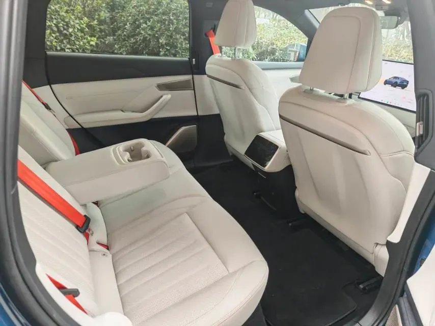 2024 ONVO L60 BEV 60KWH,autocango,china used car exporter,china ev exporter,chinese used car exporter,chinese used ev exporter