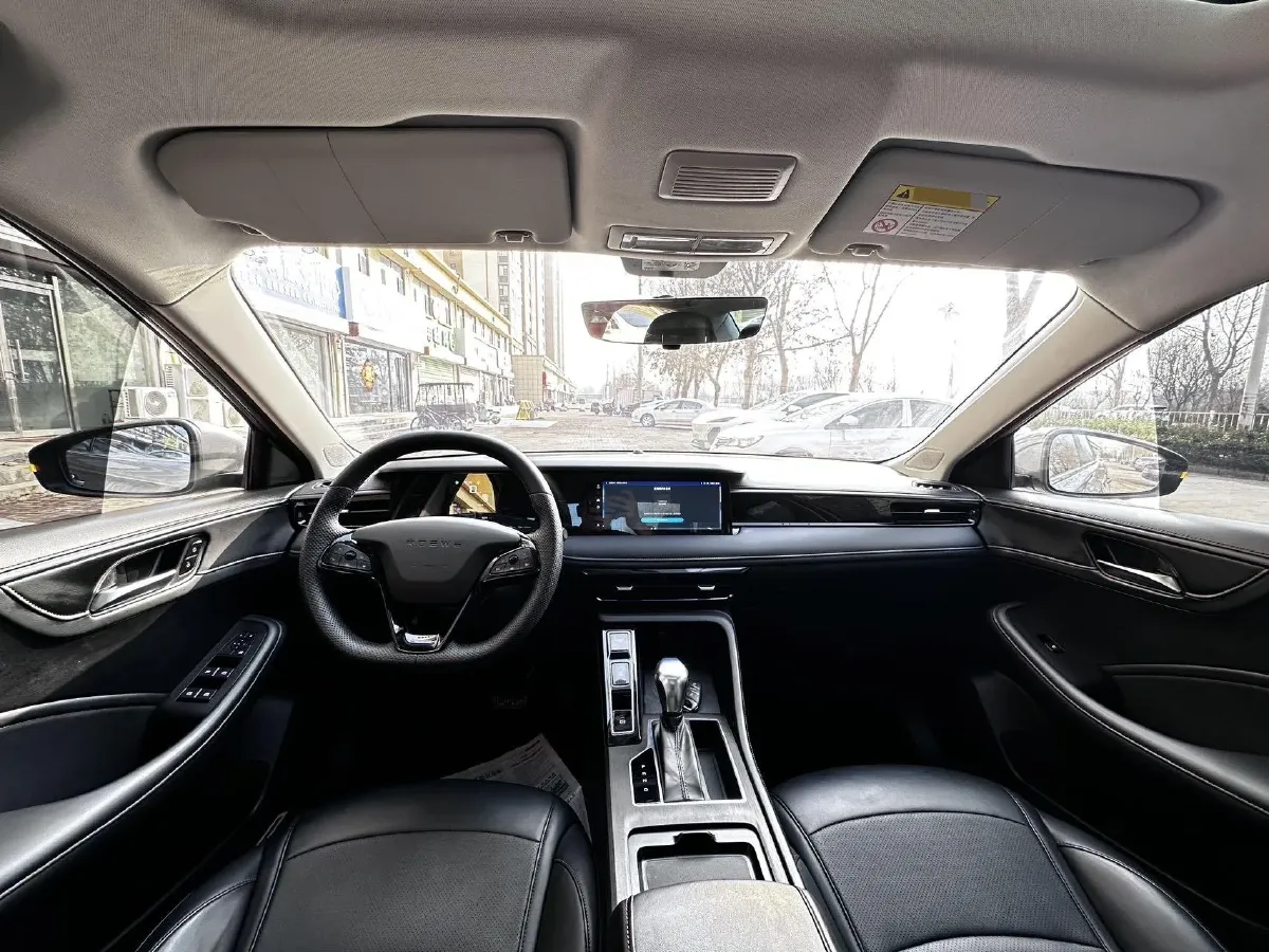 2023 Roewe i5 1.5L 129HP L4 CVT,autocango,china used car exporter,china ev exporter,chinese used car exporter,chinese used ev exporter