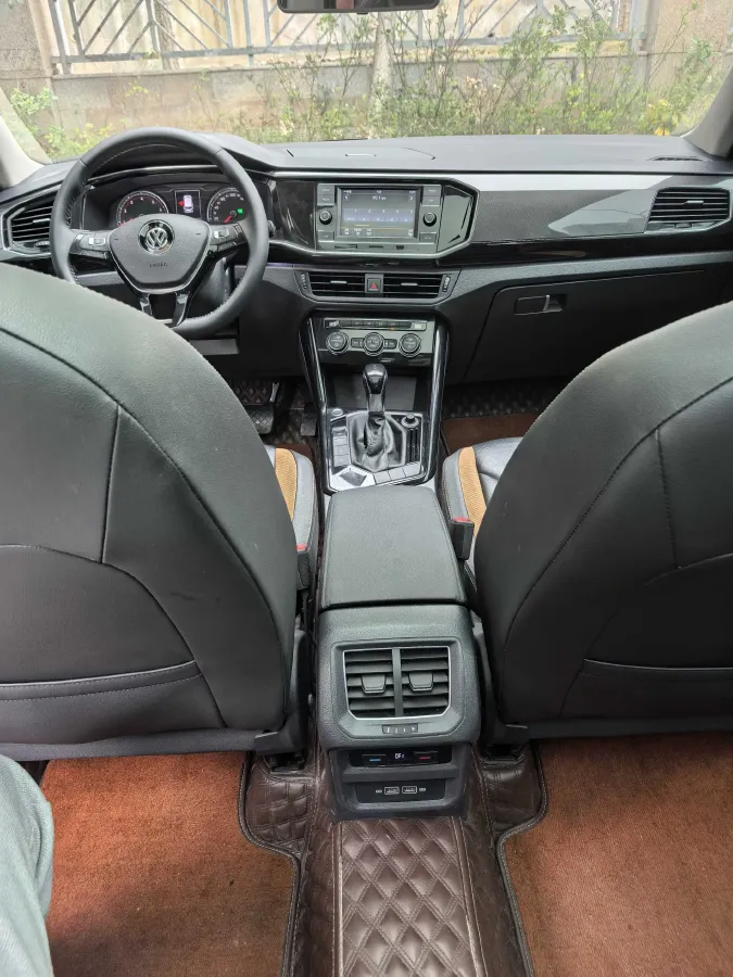 2019 Jeep Cherokee 2.0T 234HP L4 9AT,autocango,china used car exporter,china ev exporter,chinese used car exporter,chinese used ev exporter