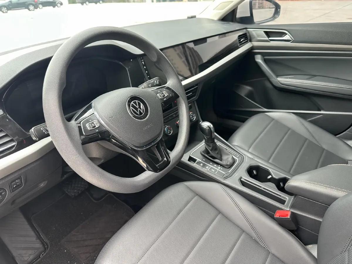 2021 Volkswagen Lavida 1.5L 113HP L4 6AT,autocango,china used car exporter,china ev exporter,chinese used car exporter,chinese used ev exporter