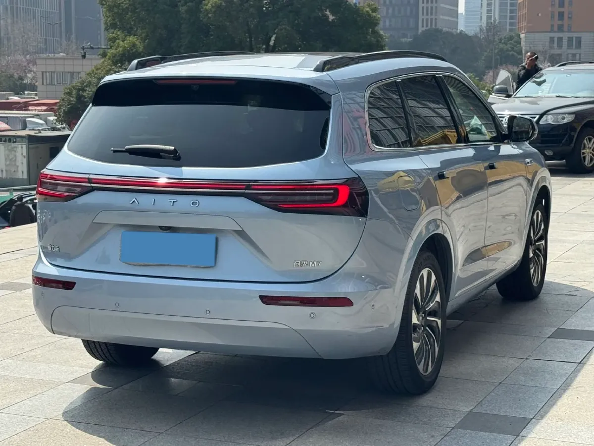 2024 AITO AITO M7 1.5T 152HP L4 REEV 40KWH,autocango,china used car exporter,china ev exporter,chinese used car exporter,chinese used ev exporter