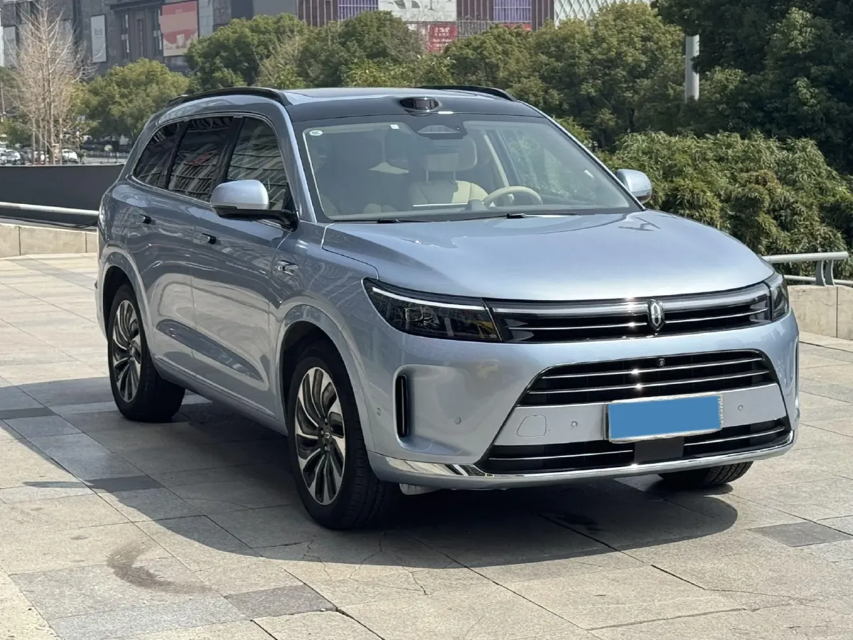 2024 AITO AITO M7 1.5T 152HP L4 REEV 40KWH,autocango,china used car exporter,china ev exporter,chinese used car exporter,chinese used ev exporter