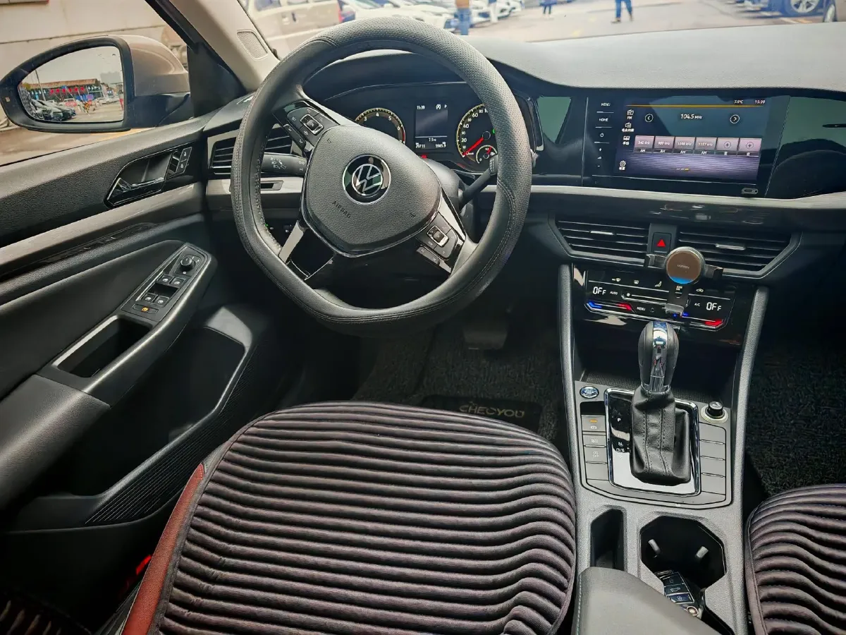 2021 Volkswagen Bora 1.5L 113HP L4 6AT,autocango,china used car exporter,china ev exporter,chinese used car exporter,chinese used ev exporter