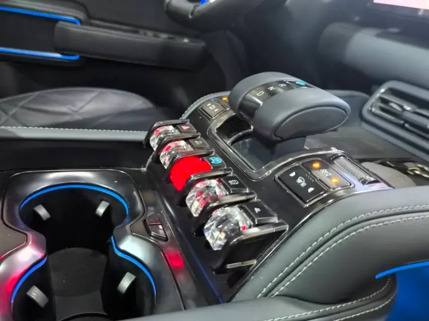 2023 FangChengBao Bao 5 1.5T 194HP L4 E-CVT PHEV 31.8KWH,autocango,china used car exporter,china ev exporter,chinese used car exporter,chinese used ev exporter