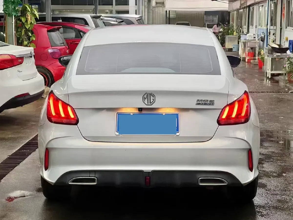 2022 MG 5 1.5L 120HP L4 CVT,autocango,china used car exporter,china ev exporter,chinese used car exporter,chinese used ev exporter