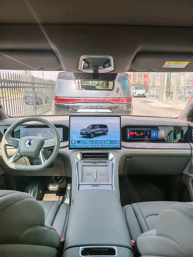 2025 Denza DenzaN9 2.0T 207HP L4 E-CVT PHEV,autocango,china used car exporter,china ev exporter,chinese used car exporter,chinese used ev exporter