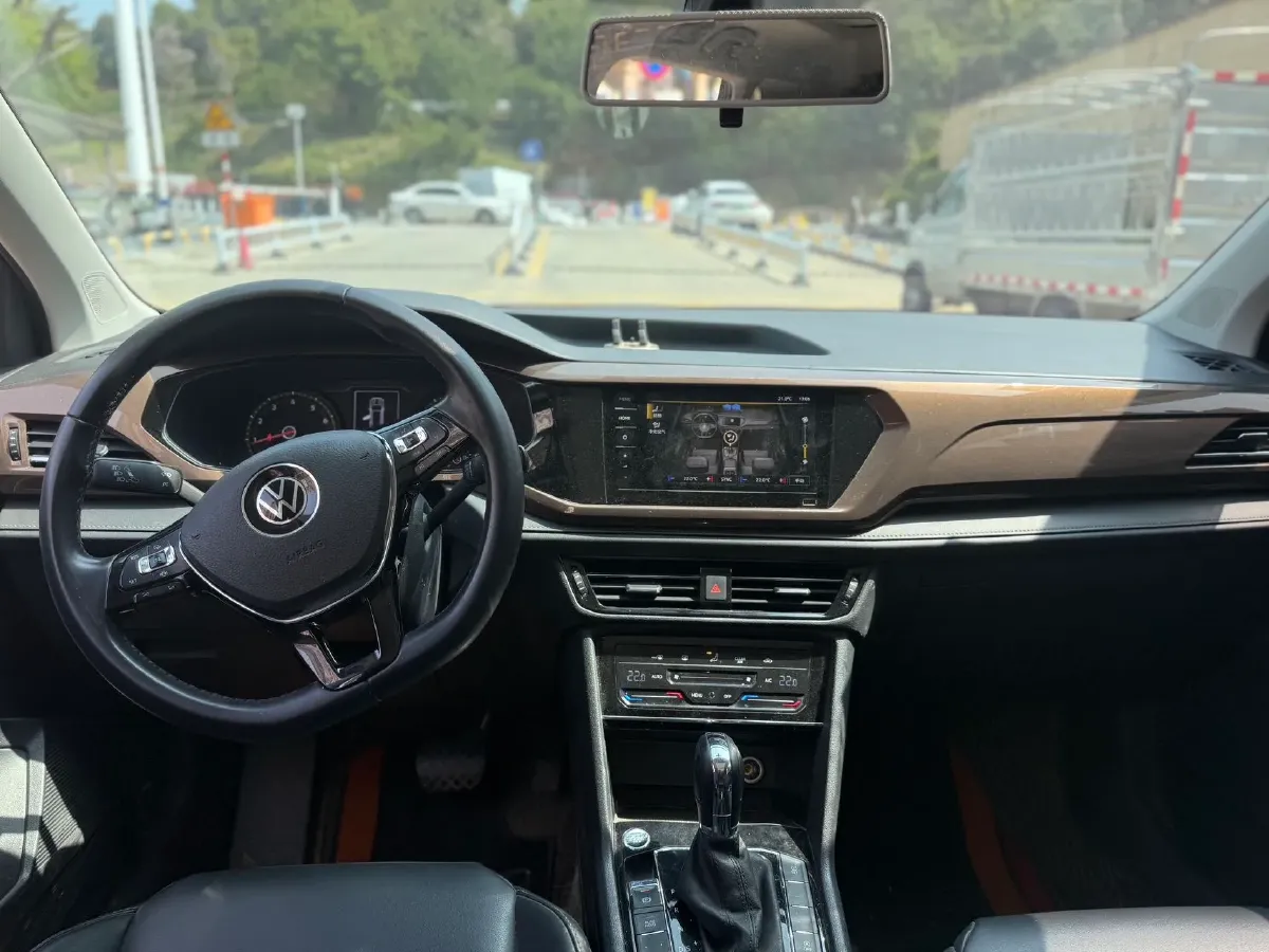 2021 Volkswagen Tharu 1.4T 150HP L4 7DCT,autocango,china used car exporter,china ev exporter,chinese used car exporter,chinese used ev exporter