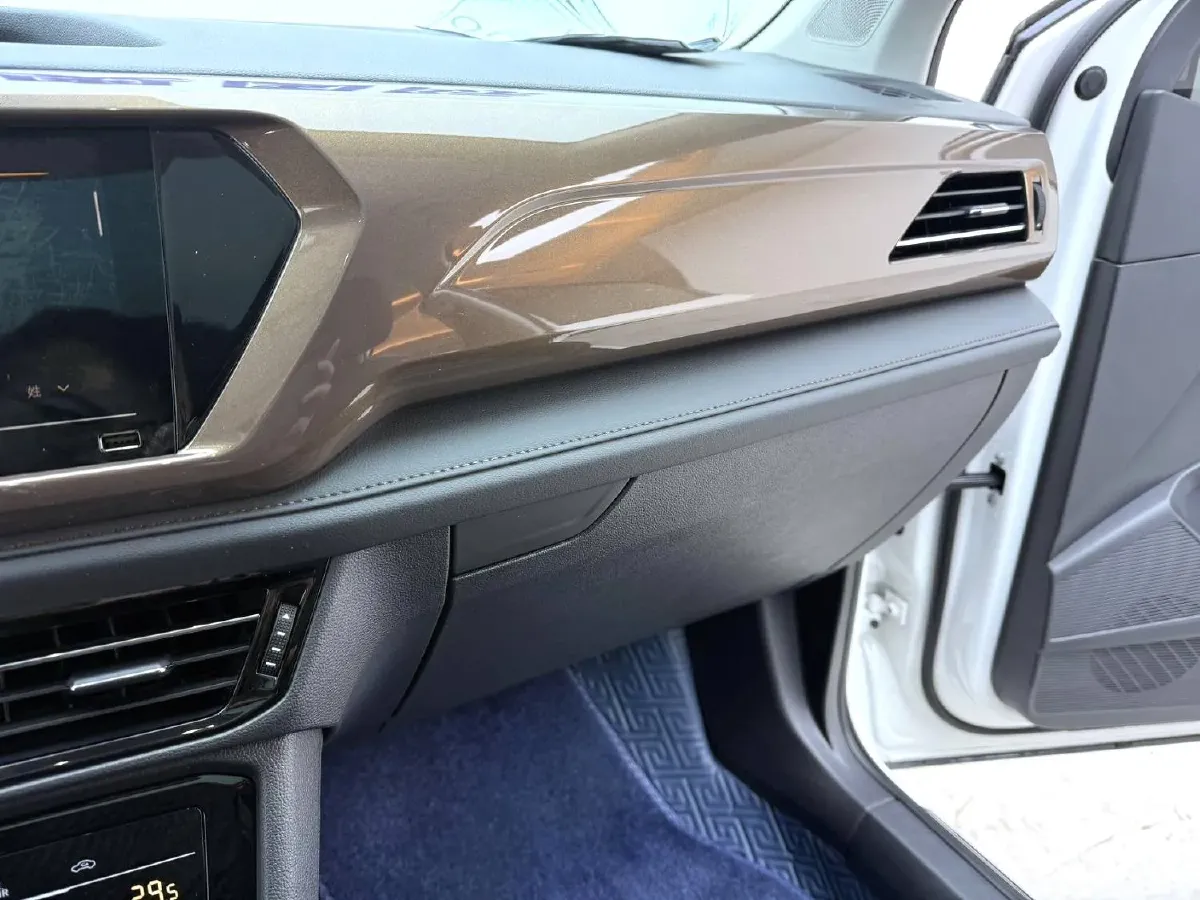 2021 Volkswagen Tharu 1.4T 150HP L4 7DCT,autocango,china used car exporter,china ev exporter,chinese used car exporter,chinese used ev exporter