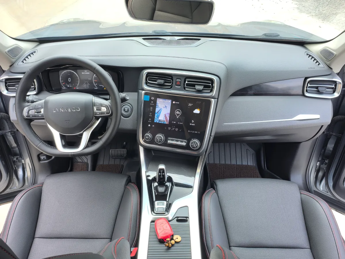 2019 LYNK&CO 01 2.0T 190HP L4 6AT,autocango,china used car exporter,china ev exporter,chinese used car exporter,chinese used ev exporter