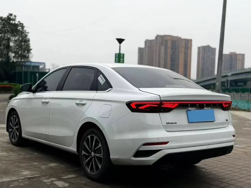 2025 Geely Emgrand 1.5L 127HP L4 CVT,autocango,china used car exporter,china ev exporter,chinese used car exporter,chinese used ev exporter