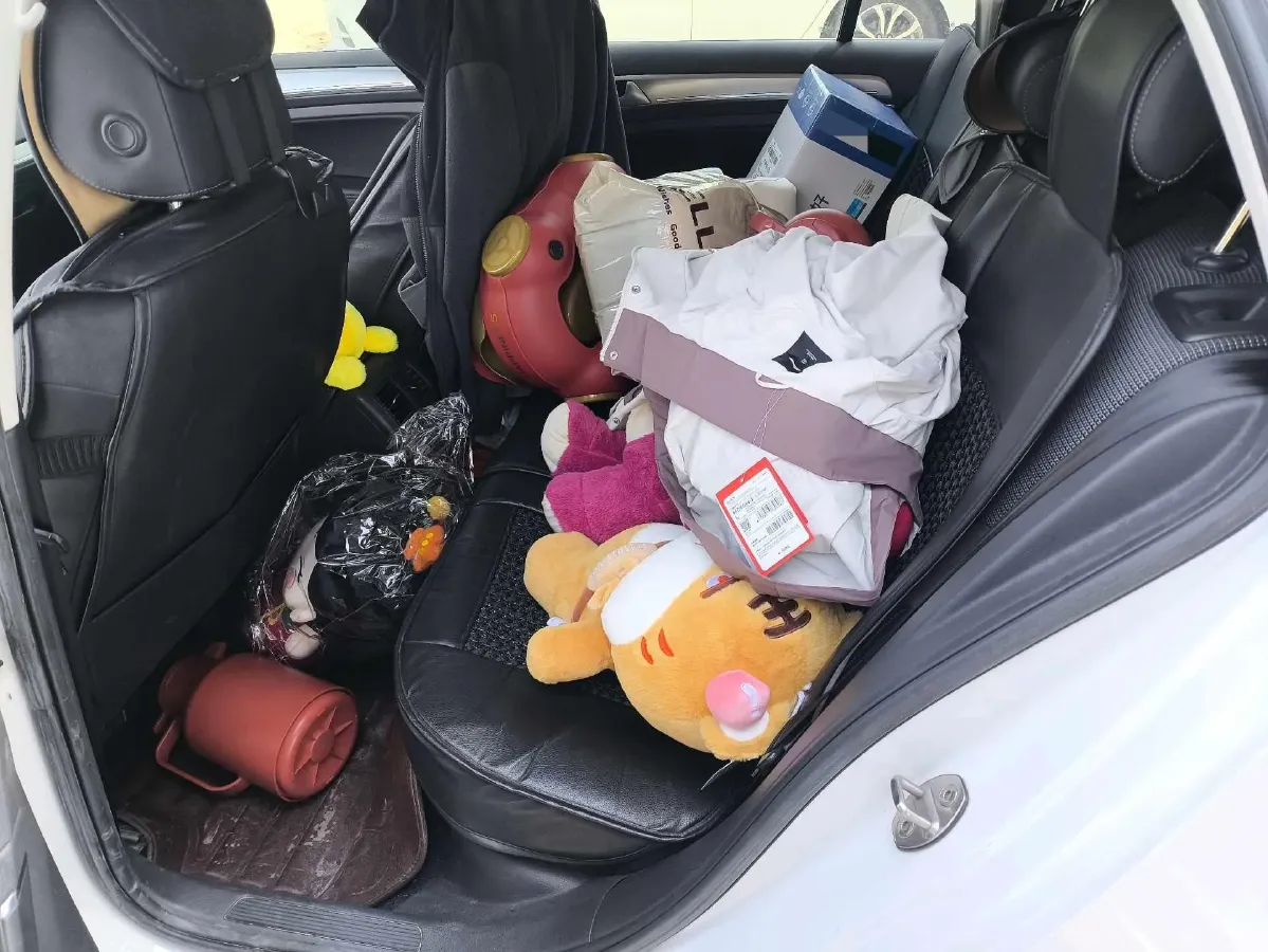 2019 Brilliance Auto V7 1.8T 231HP L4 7DCT,autocango,china used car exporter,china ev exporter,chinese used car exporter,chinese used ev exporter