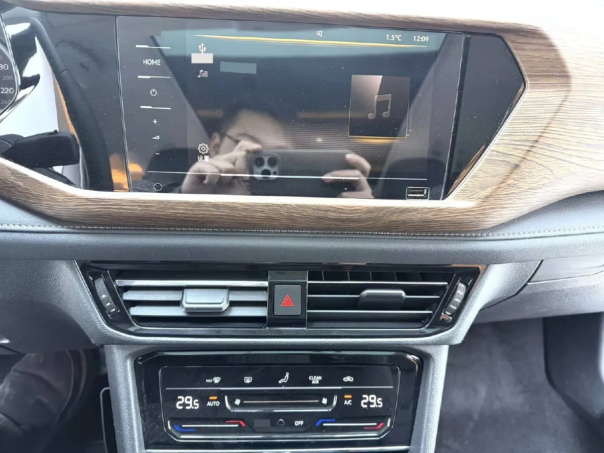 2021 Volkswagen Tharu 1.4T 150HP L4 7DCT,autocango,china used car exporter,china ev exporter,chinese used car exporter,chinese used ev exporter