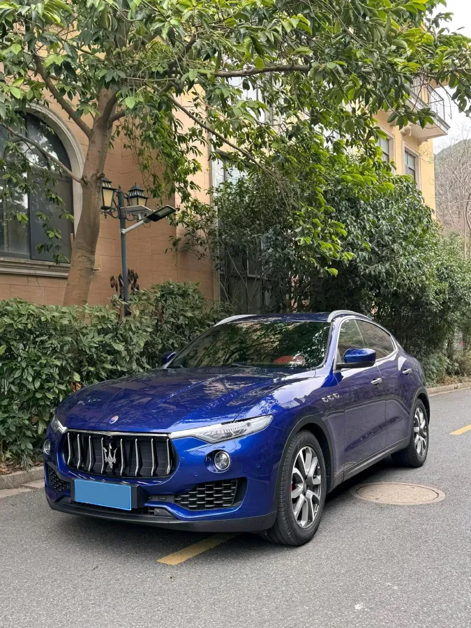 2018 Jaguar XJ 3.0T 340HP V6 8AT,autocango,china used car exporter,china ev exporter,chinese used car exporter,chinese used ev exporter